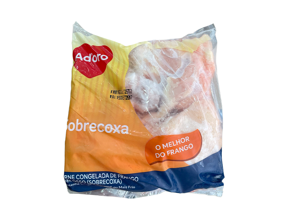SOBRECOXAS DE FRANGO CONGELADAS COM OSSO ADORO (CX 20 KG)